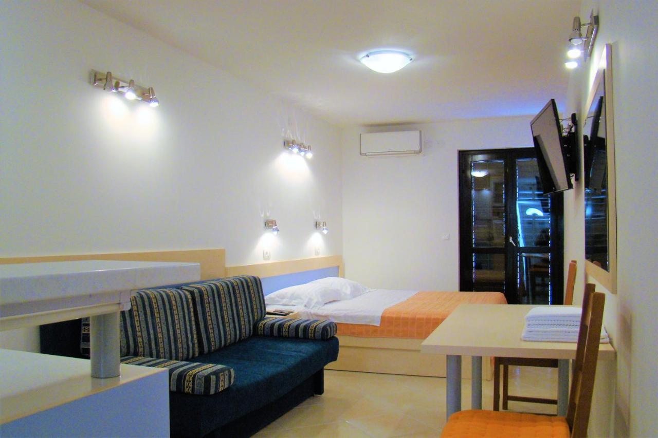 Apartments Lavica Podstrana Exterior photo