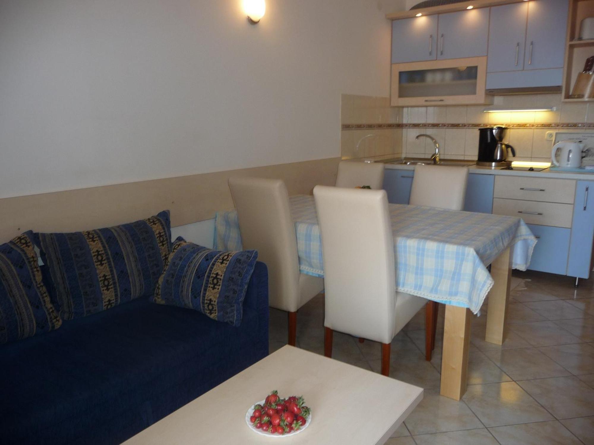 Apartments Lavica Podstrana Room photo