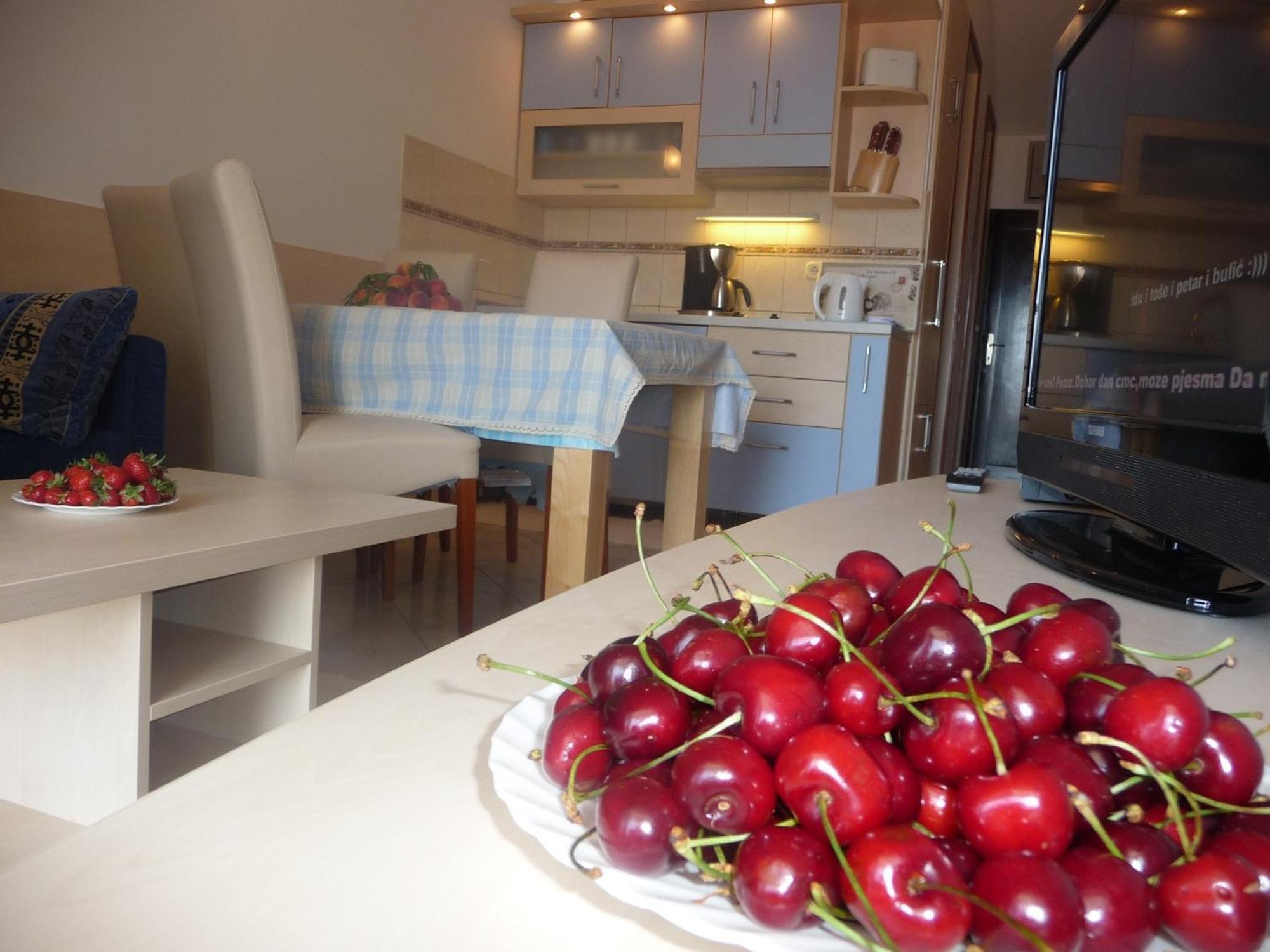 Apartments Lavica Podstrana Room photo